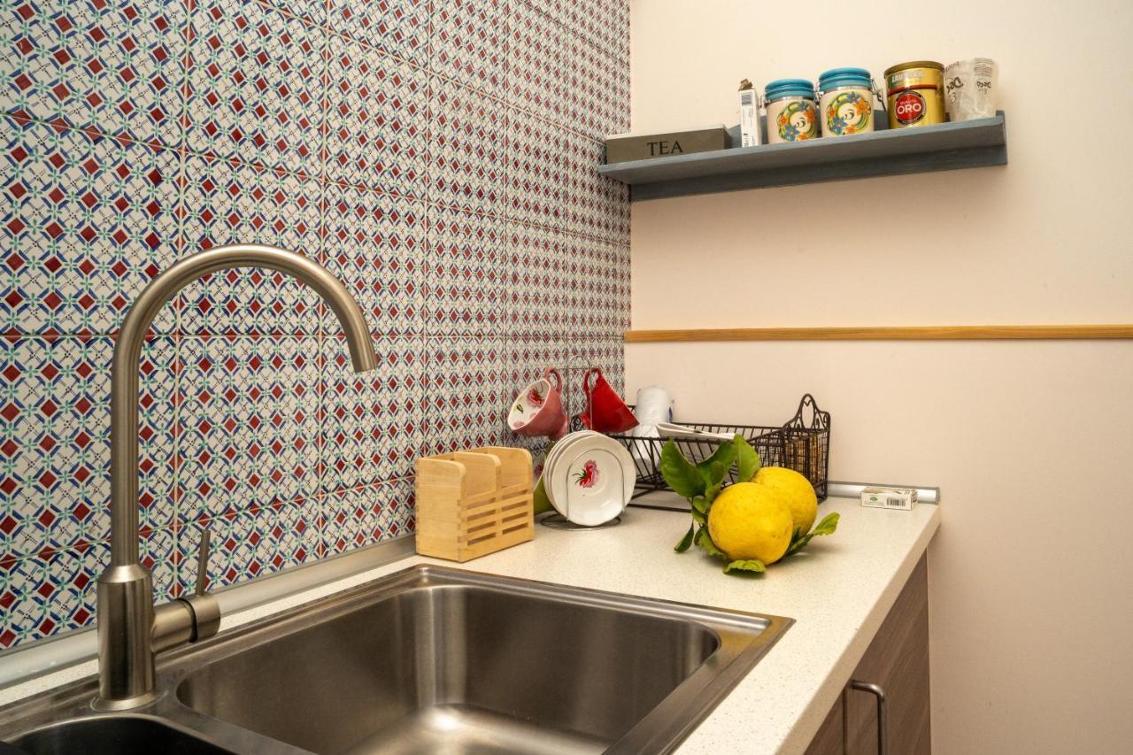 Donna Carmela Apartment Scala Luaran gambar