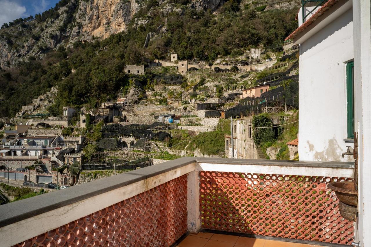 Donna Carmela Apartment Scala Luaran gambar