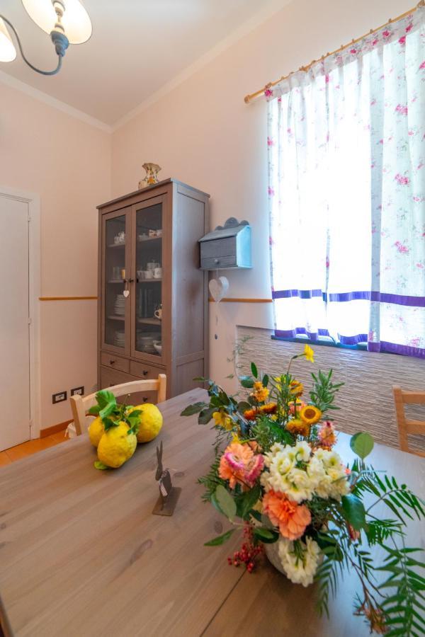 Donna Carmela Apartment Scala Luaran gambar