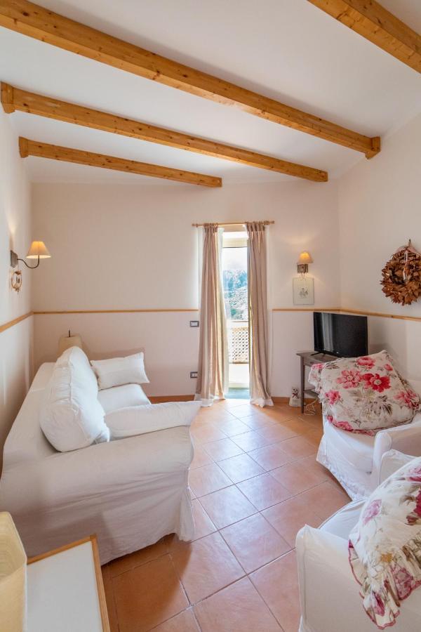 Donna Carmela Apartment Scala Luaran gambar